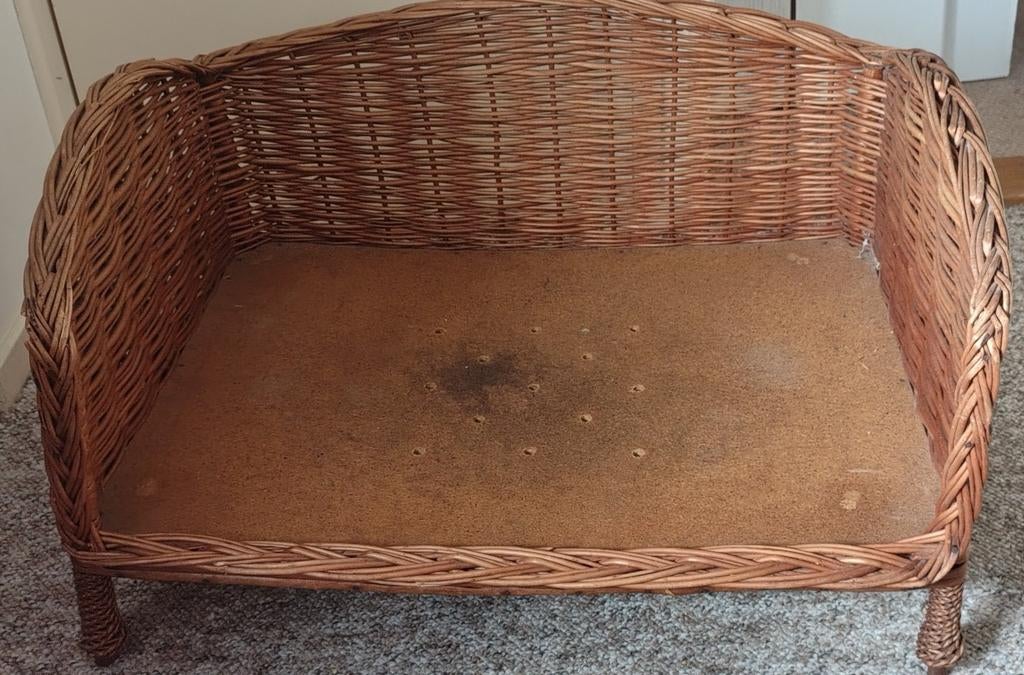 Hondenmand kattenmand hondenbank kattenbank  riet rotan, Dieren en Toebehoren, Ophalen, Gebruikt, Riet