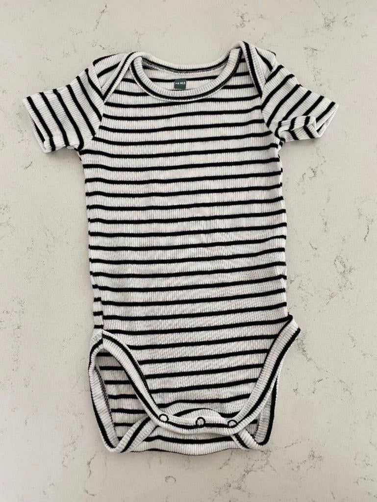 HEMA bamboe romper zwart/wit maat 50/56 | babykleding, Ophalen of Verzenden, Zo goed als nieuw, Jongetje of Meisje, Nacht- of Onderkleding