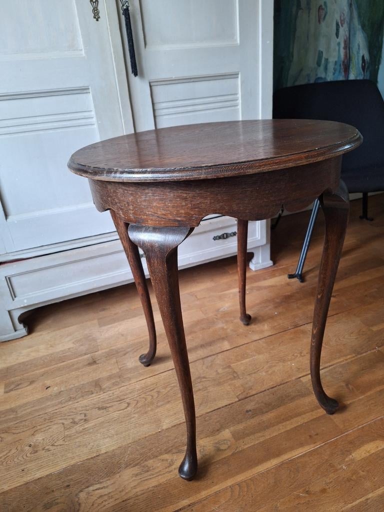 Houten tafeltje met gebogen poten, Antiek en Kunst, Antiek | Meubels | Tafels, Ophalen of Verzenden