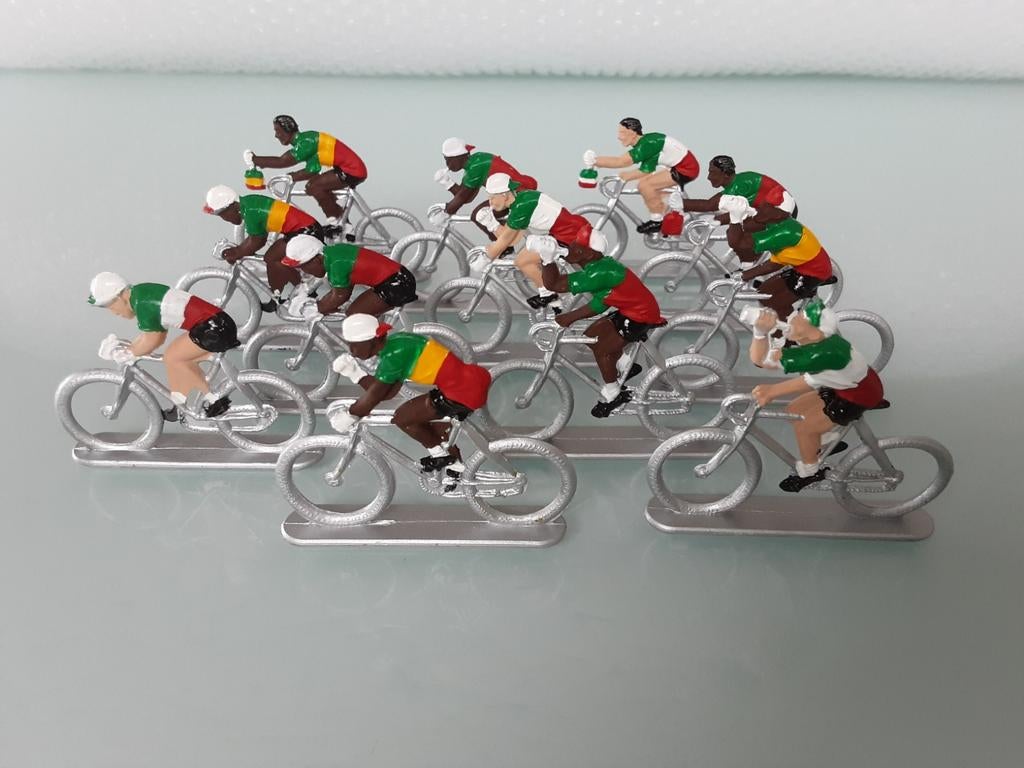 Miniatuur speelgoed wielrenners., Ophalen of Verzenden, Zo goed als nieuw, Overige sporten, Beeldje of Poppetje