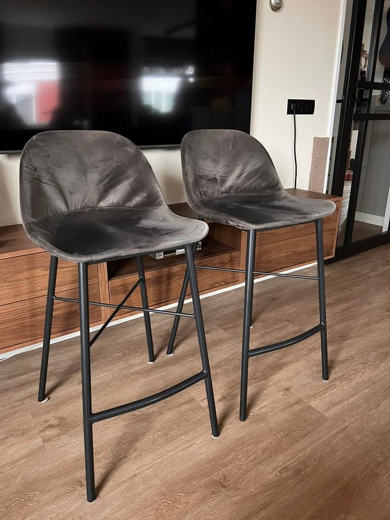 KICK barstoelen “Jeff”. Twee stuks antraciet, Huis en Inrichting, Barkrukken, 2 krukken, Ophalen, Zo goed als nieuw, 60 tot 90 cm