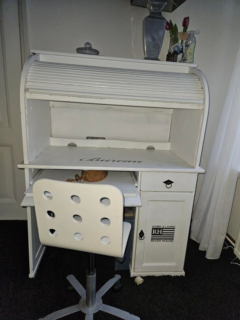 Houten secretaire met roldeur. Gratis, Huis en Inrichting, Kasten | Secretaires, Ophalen of Verzenden, Gebruikt