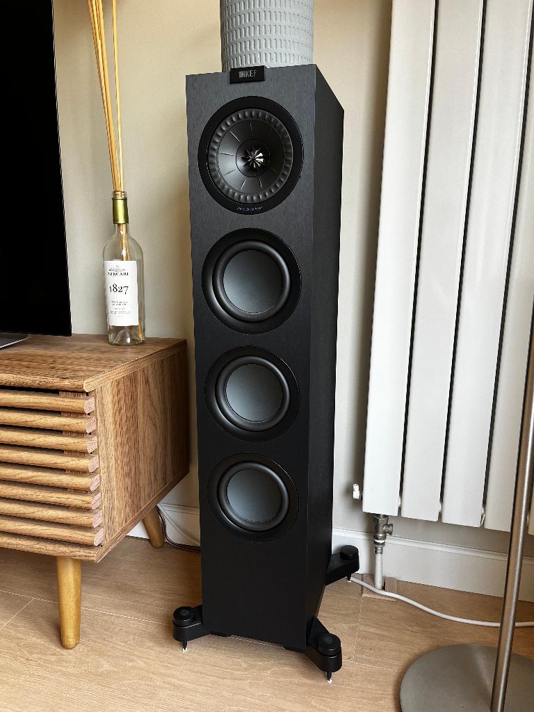 KEF Q550 luidsprekers, Zo goed als nieuw, 120 watt of meer, Front, Rear of Stereo speakers, Ophalen