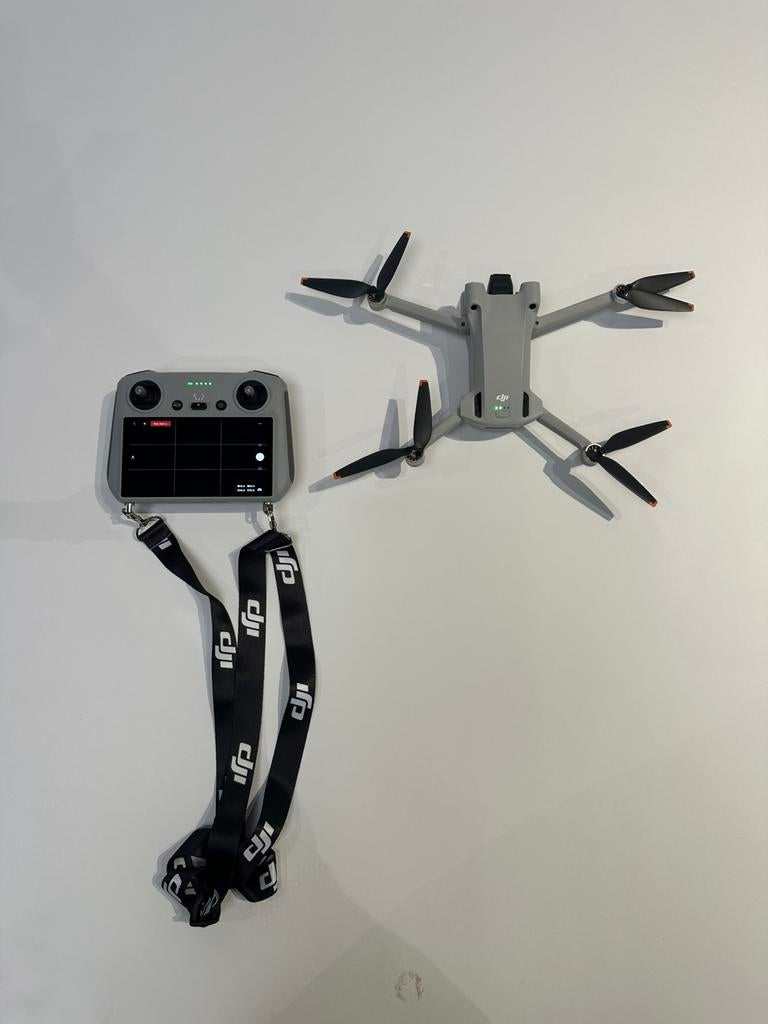 DJI mini 3 pro & fly more kit, Audio, Tv en Foto, Drones, Ophalen of Verzenden, Zo goed als nieuw