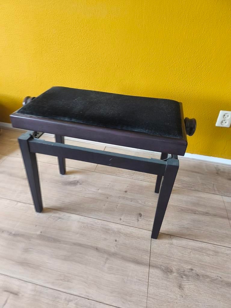 Verstelbare pianokruk met zwart fluwelen zitting, Ophalen, Gebruikt