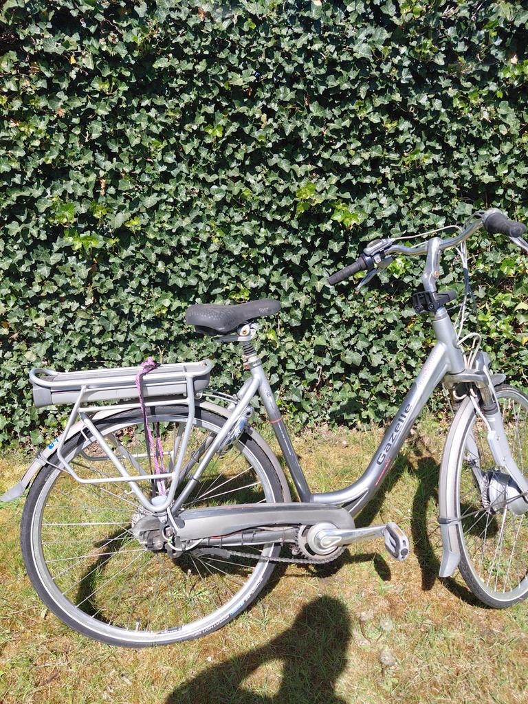 Elektrische Gazelle fiets - opknapper, Fietsen en Brommers, Fietsen | Dames | Damesfietsen, Velgrem, Versnellingen, Ophalen of Verzenden