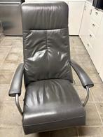 Design Sta op fauteuil C-100 Prominent, Huis en Inrichting, Fauteuils, Ophalen, Zo goed als nieuw, 50 tot 75 cm, Leer