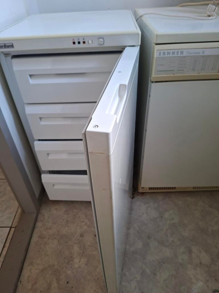 GRATIS OUDIJZER, Ophalen