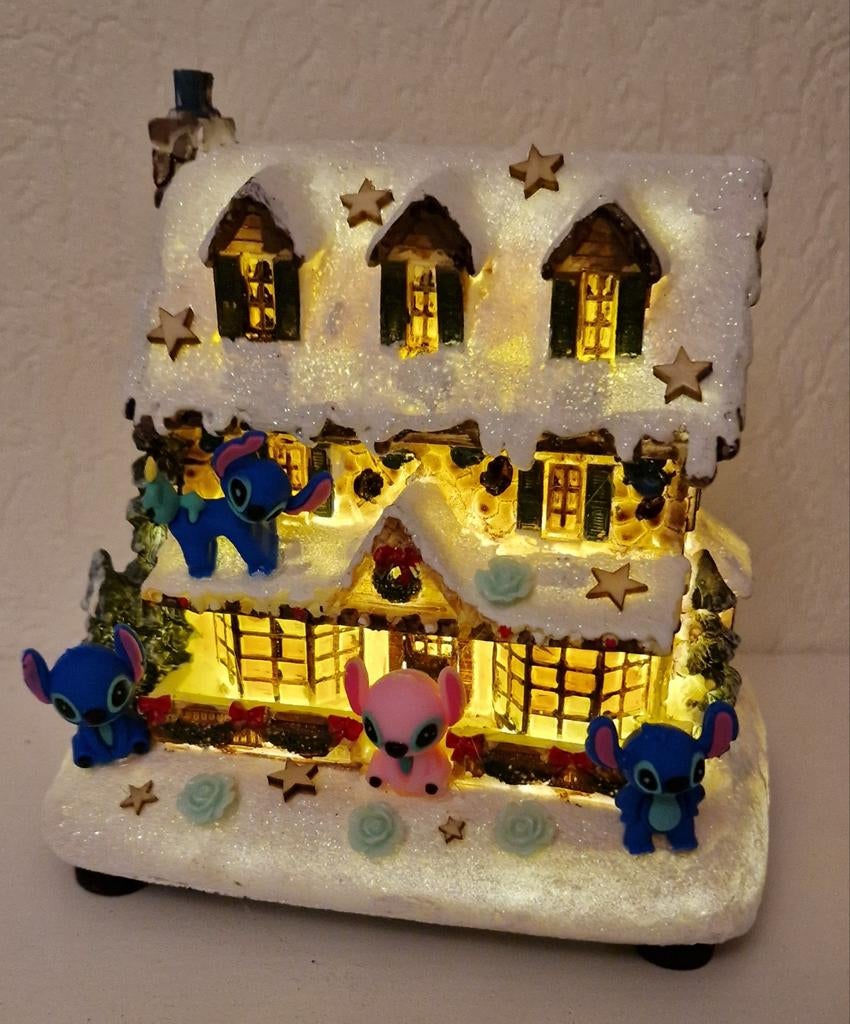 Leuk kerstdorp met
Stitch, Diversen, Kerst, Ophalen of Verzenden