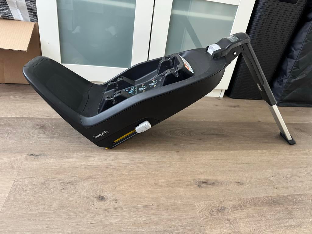 Maxicosi 2way pearl met 2wayfix base, Ophalen, Gebruikt, 0 t/m 18 kg, Verstelbare rugleuning