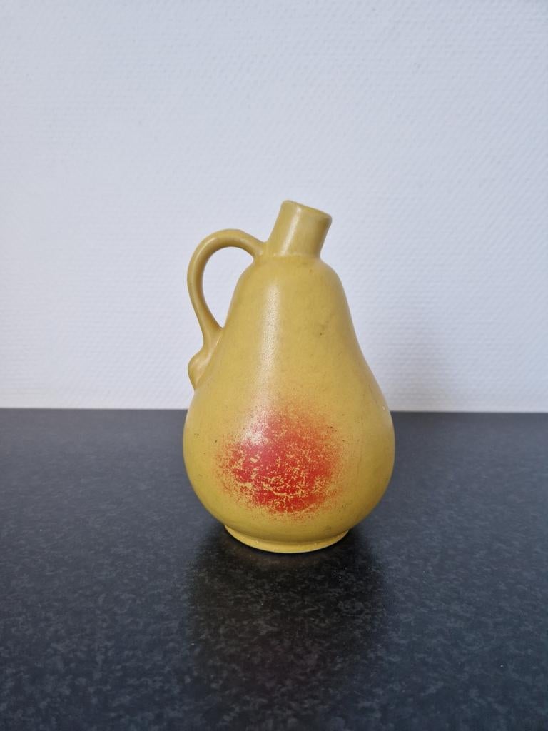 Vintage vaas in de vorm van een peer, Huis en Inrichting, Aardewerk of Porselein, Ophalen of Verzenden, Zo goed als nieuw, Minder dan 50 cm