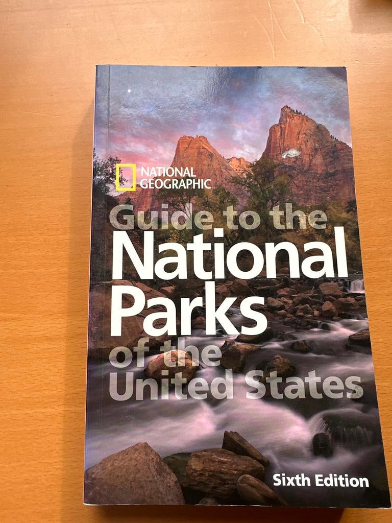 USA National Parks National Geographic, Ophalen of Verzenden, Reisgids of -boek, Noord-Amerika, Gelezen