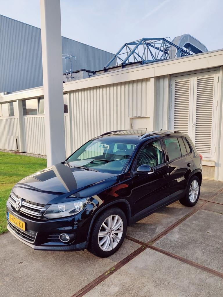 VW Tiguan 2.0 tsi 200pk 4motion automaat leder Panorama 2013, Automaat, Zwart, 1984 cc, Zwart