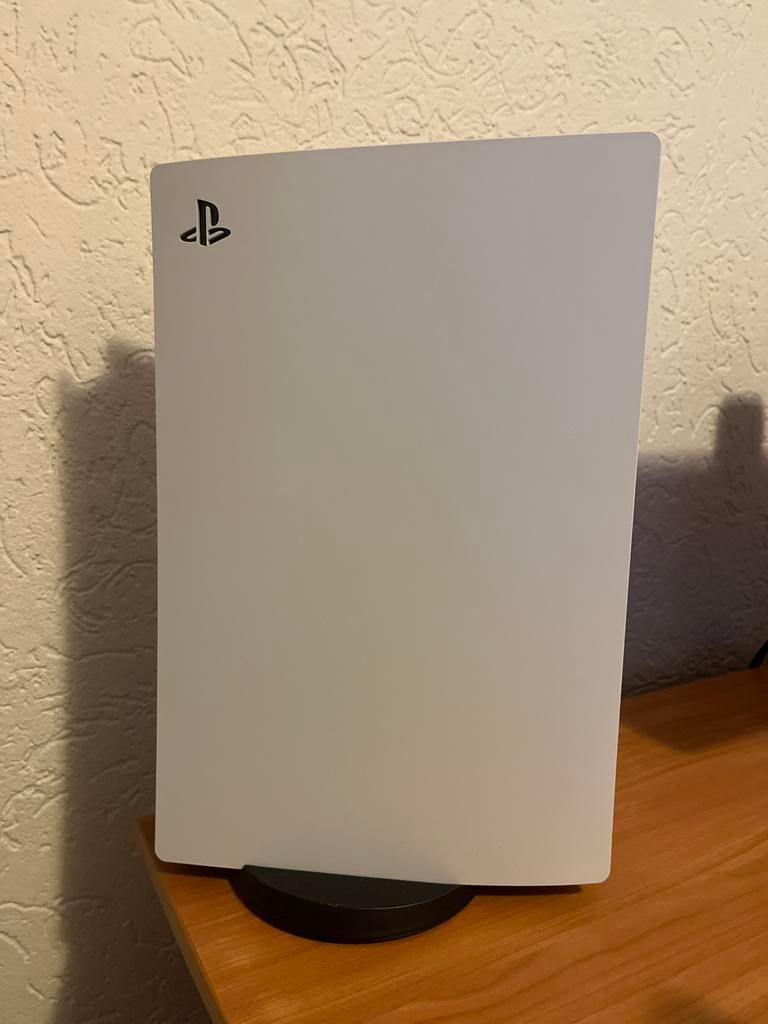 Playstation 5 Digital Edition met 2 controllers, Spelcomputers en Games, Ophalen, Zo goed als nieuw, Playstation 5