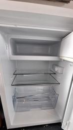 Koelkast met vriesvak, 100 tot 150 liter, Zo goed als nieuw, 45 tot 60 cm, Met vriesvak