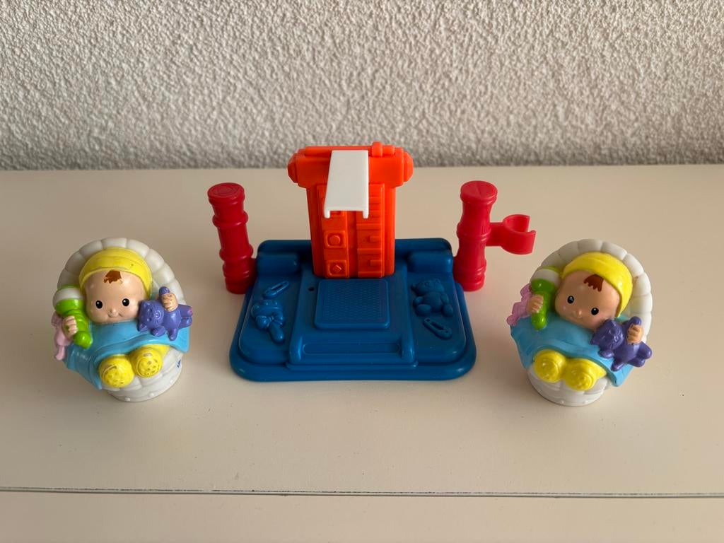 Little People babykamer speelset met 2 baby's, Kinderen en Baby's, Ophalen of Verzenden, Zo goed als nieuw, Overige typen