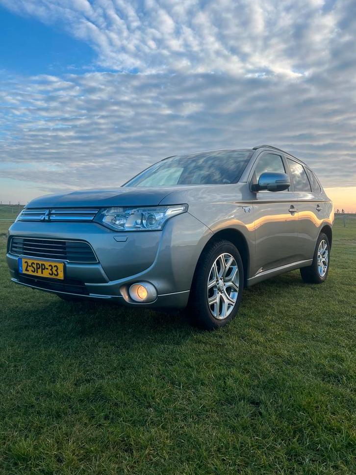 Mitsubishi Outlander Phev Instyle+ APK 04-2027 + steekproef, Auto's, Mitsubishi, Particulier, Outlander, 4x4, ABS, Achteruitrijcamera