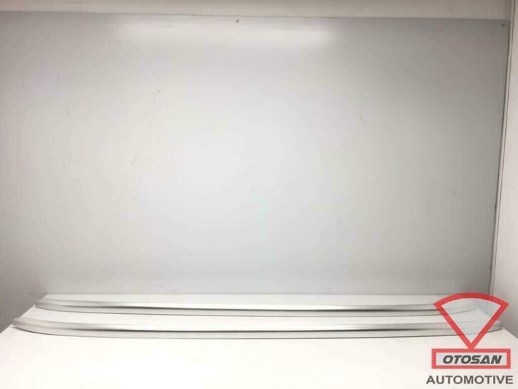 vw touareg 2017 dakrails chroom set l+r 760860034 760860033, Gebruikt, Volkswagen, Volkswagen AG, Berliner Ring 2
38440  Wolfsburg, DE