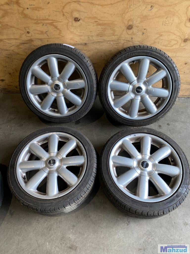 MINI CLUBMAN Velgen 4x100 56.1 17 inch, Gebruikt, Ophalen of Verzenden, Customer.service@mini.co.uk, Band(en)