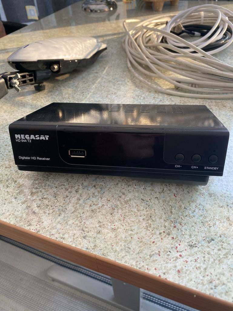 DIGITENNE set: decoder, antenne, versterker, kabels, Ophalen, Gebruikt, Decoder