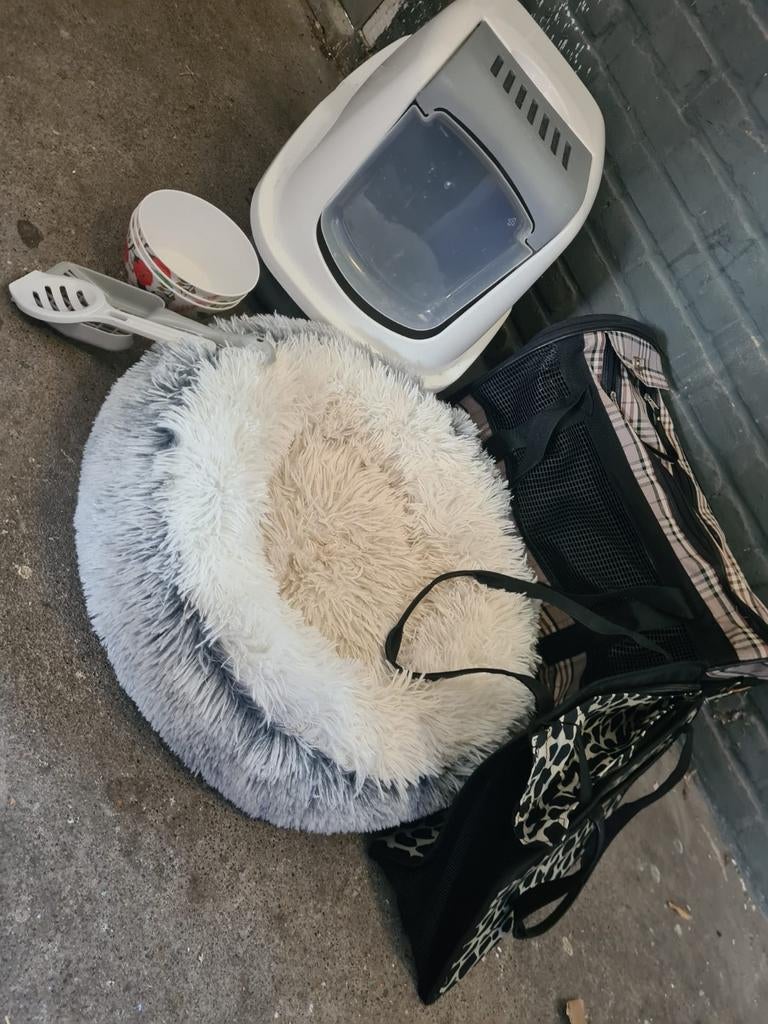 Kattenbak/mand/tasje/meeneemtas...enzzzzz., Ophalen of Verzenden, Overige typen