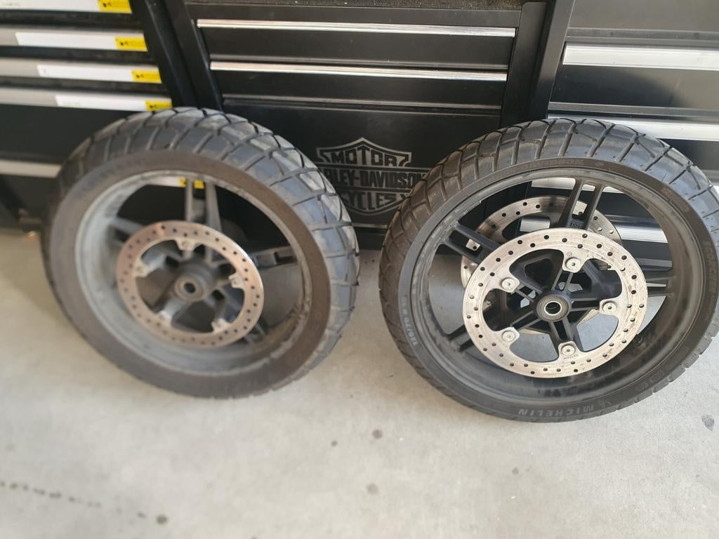 Harley davidson pan america velgen met banden, Ophalen of Verzenden