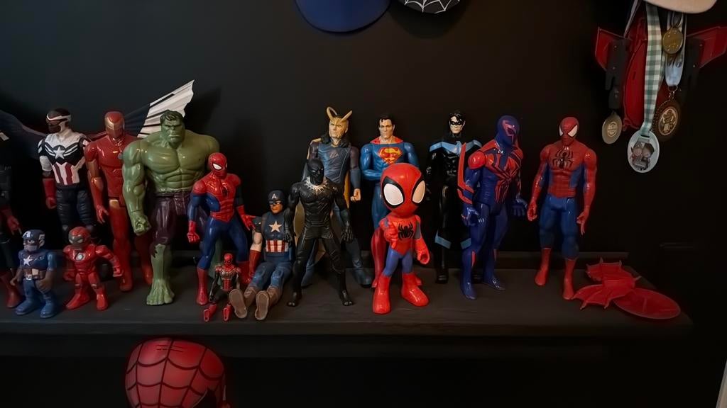 Marvel. Verschillende items. Bieden., Ophalen, Zo goed als nieuw