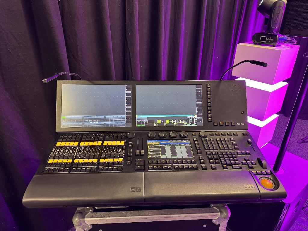 GrandMA2 light console, Muziek en Instrumenten, Licht en Laser, Gebruikt, Licht, Ophalen