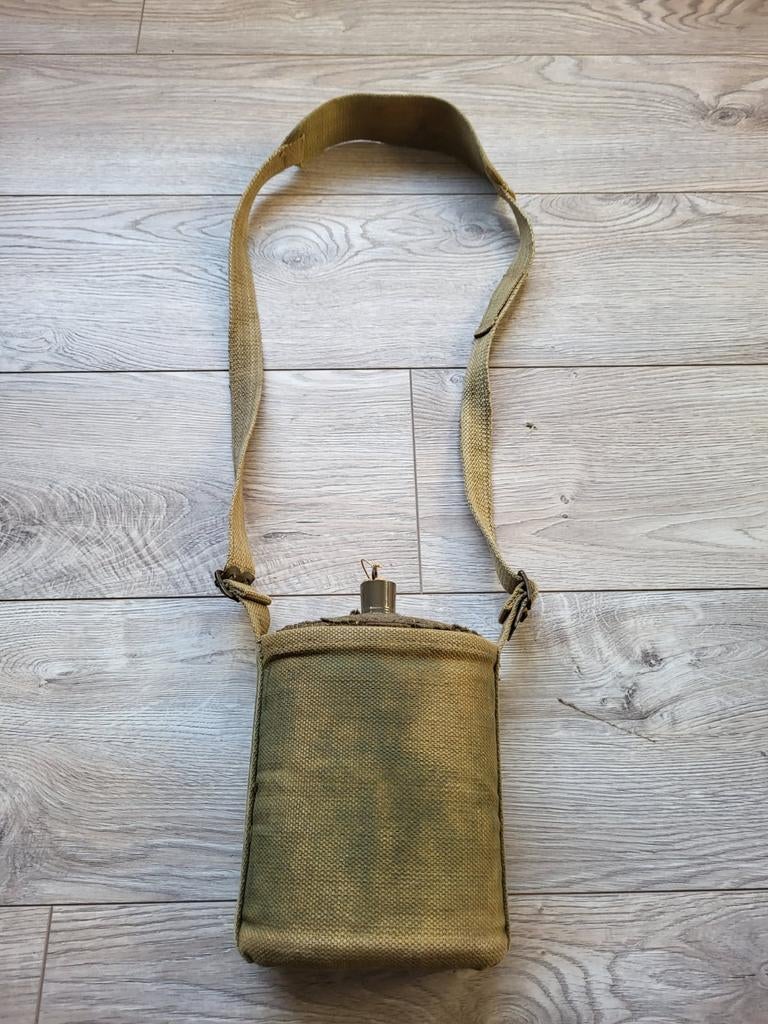 Te koop Engelse veldfles, Verzamelen, Militaria | Tweede Wereldoorlog, Ophalen of Verzenden, Engeland, Overige typen