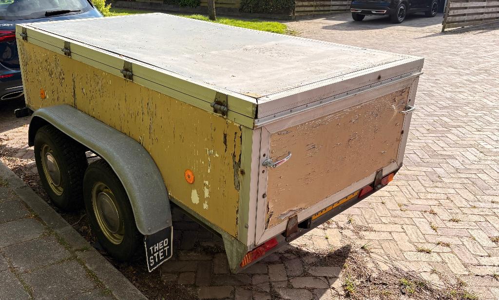 Aanhanger dubbelasser, Ophalen