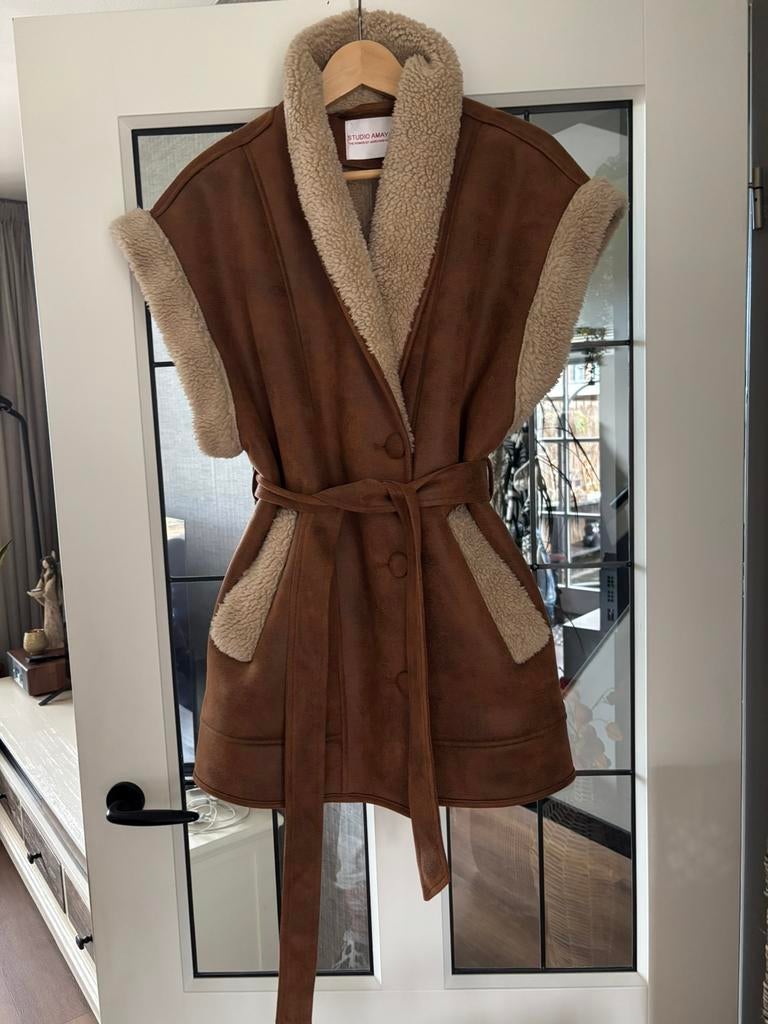 Studia Amaya teddy suede bodywarmer S, Ophalen of Verzenden, Zo goed als nieuw, Maat 36 (S), Beige