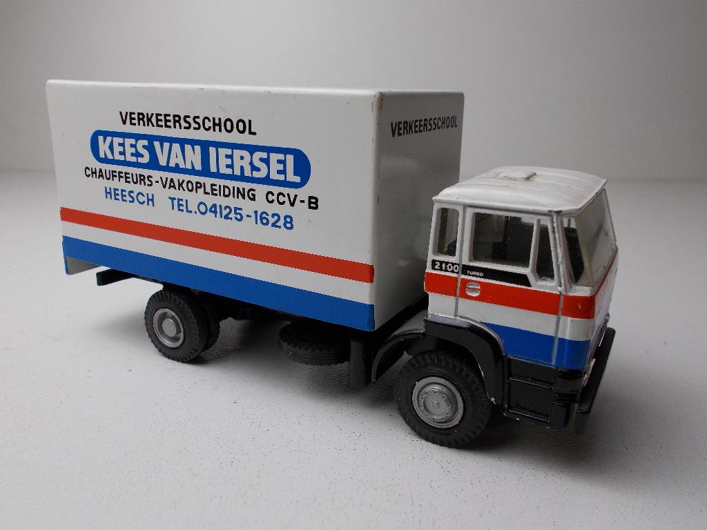 Vintage Lion Car. DAF TRUCK 2100 TURBO. "Verkeersschool", Ophalen of Verzenden, Zo goed als nieuw, Bus of Vrachtwagen, Lion Toys