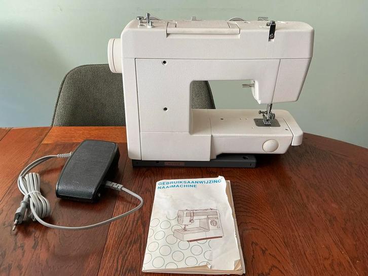 Brother Naaimachine - Betrouwbaar en Gebruiksvriendelijk, Hobby en Vrije tijd, Naaimachines en Toebehoren, Zo goed als nieuw, Naaimachine