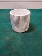 bloempot met strepen wit aardewerk, Ophalen of Verzenden, 'T Olde Gre-j, Info@toldegrej.nl, Endepoelstraat 20f Didam