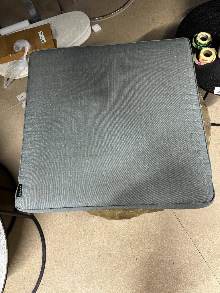 Madison - Lounge Zitkussen Basic taupe - Ca. 73x73 cm, Ophalen, -, -, Zo goed als nieuw