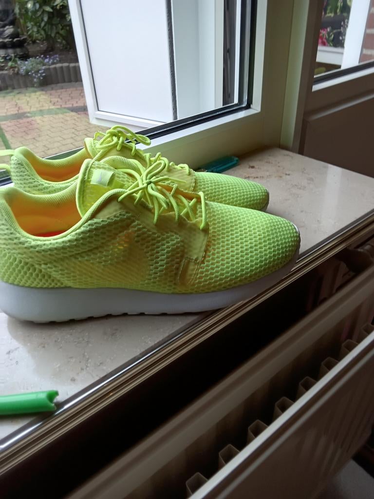 Nike orginele sportschoenen, Maat 38/40 (M), Geel, Overige typen, Nike