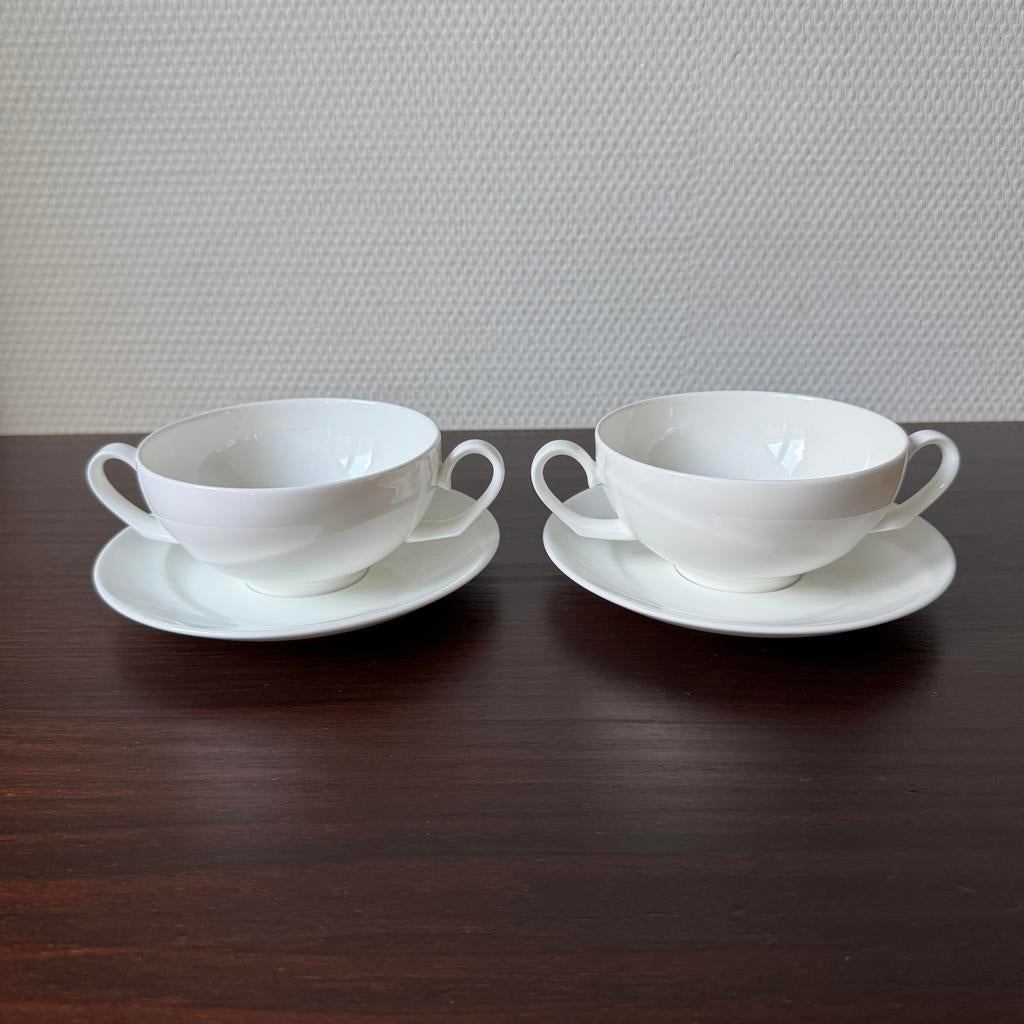 2x Wedgwood Solar Soepkom en Schotels, Wit Porselein, Ophalen of Verzenden, Zo goed als nieuw, Wedgwood, Kop(pen) en/of Schotel(s)