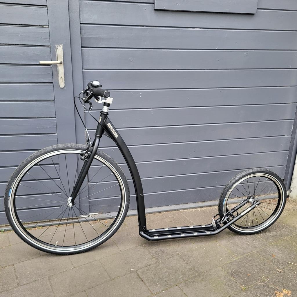 Kostka travel step zwart, Fietsen en Brommers, Steps, Ophalen, Zo goed als nieuw, Gewone step