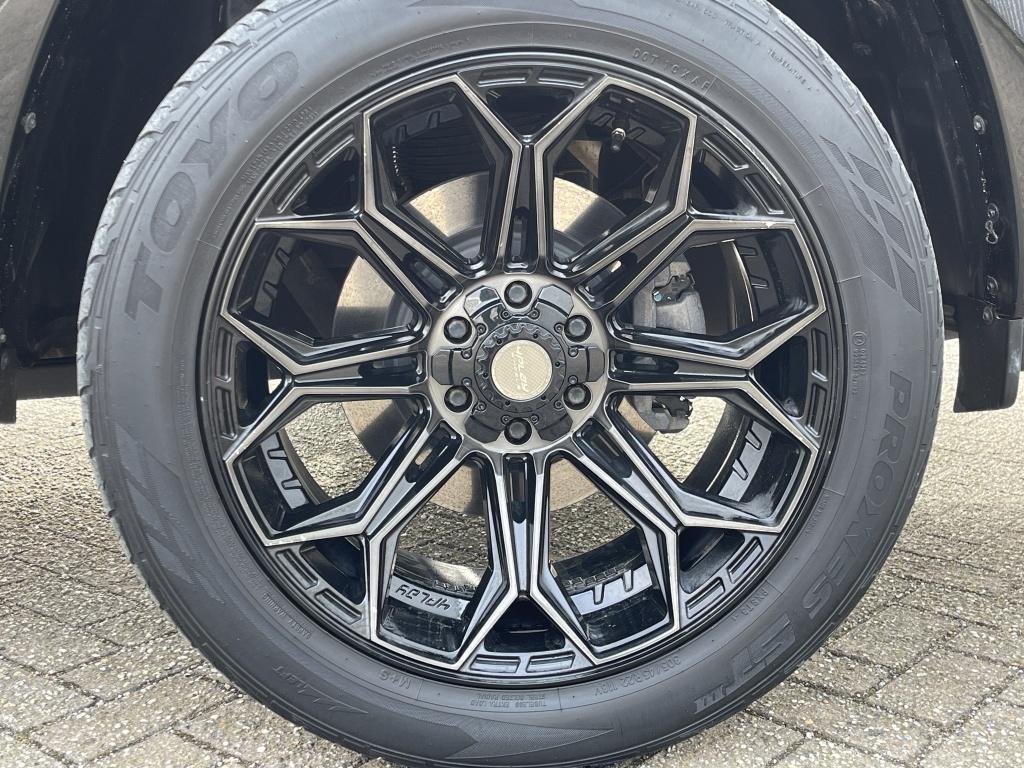 Dodge Ram 1500 pick up 4x4 Crew Cab Limited Night LPG, Automaat, Gebruikt, 8 cilinders, Zwart