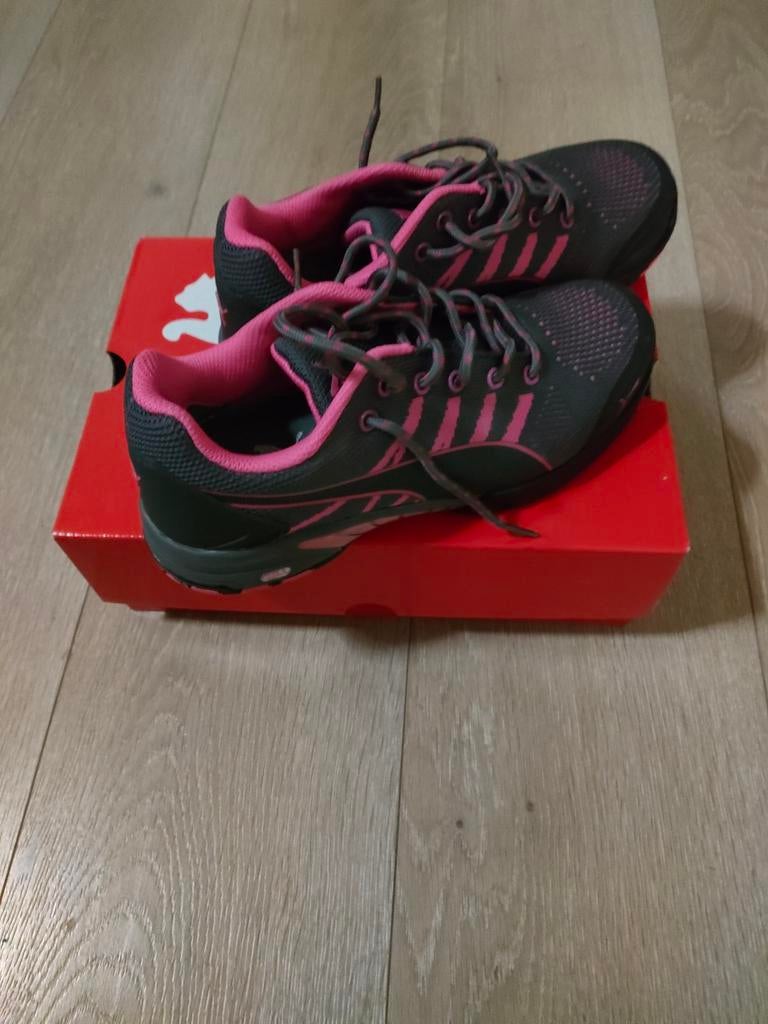 Nieuwe werkschoenen - slechts 1x gedragen, Ophalen of Verzenden, Zo goed als nieuw