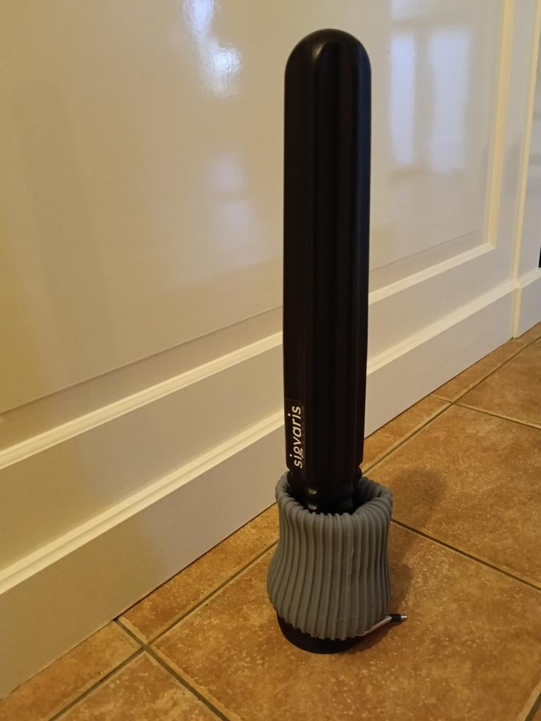 Dof donner voor steunkousen, Ophalen