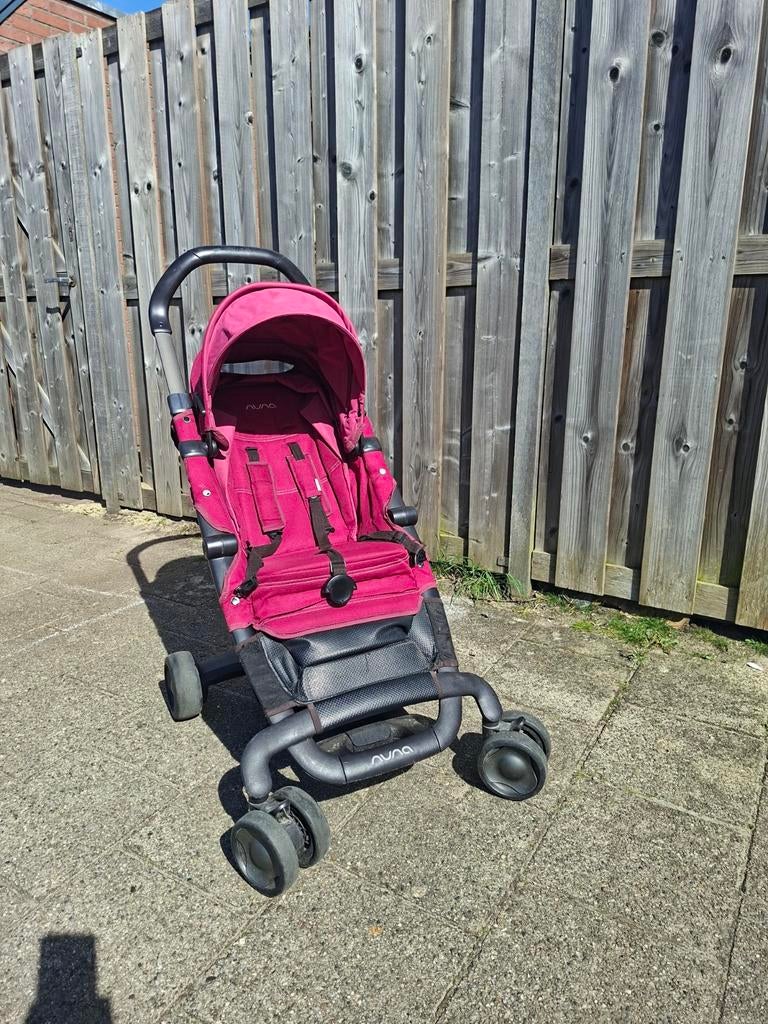 Nuna buggy - Compact en handig voor onderweg, Kinderen en Baby's, Buggy's, Gebruikt, Overige merken, Zonnekap, Ophalen