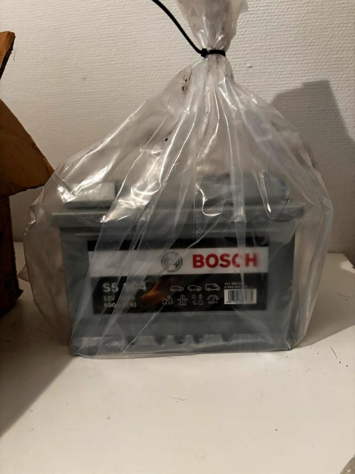 Bosch S5 Auto Accu - Nieuw 61amp, Auto-onderdelen, Accu's en Toebehoren, Universele onderdelen, Nieuw, Ophalen of Verzenden