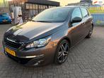 Peugeot 308 1.2 PureTech Allure / Navi / PDC / LED, Voorwielaandrijving, Gebruikt, Euro 6, 1199 cc