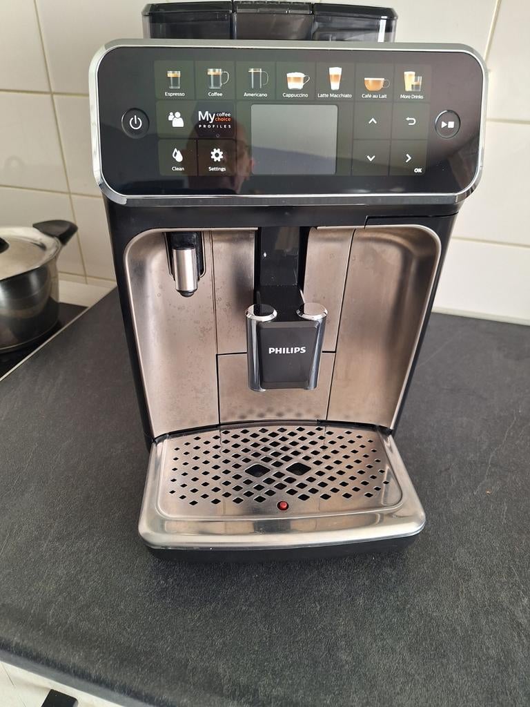 Philips Latte-Go 5400 Volautomaat Espresso Machine, Witgoed en Apparatuur, Koffiezetapparaten, Ophalen of Verzenden, Koffiemachine