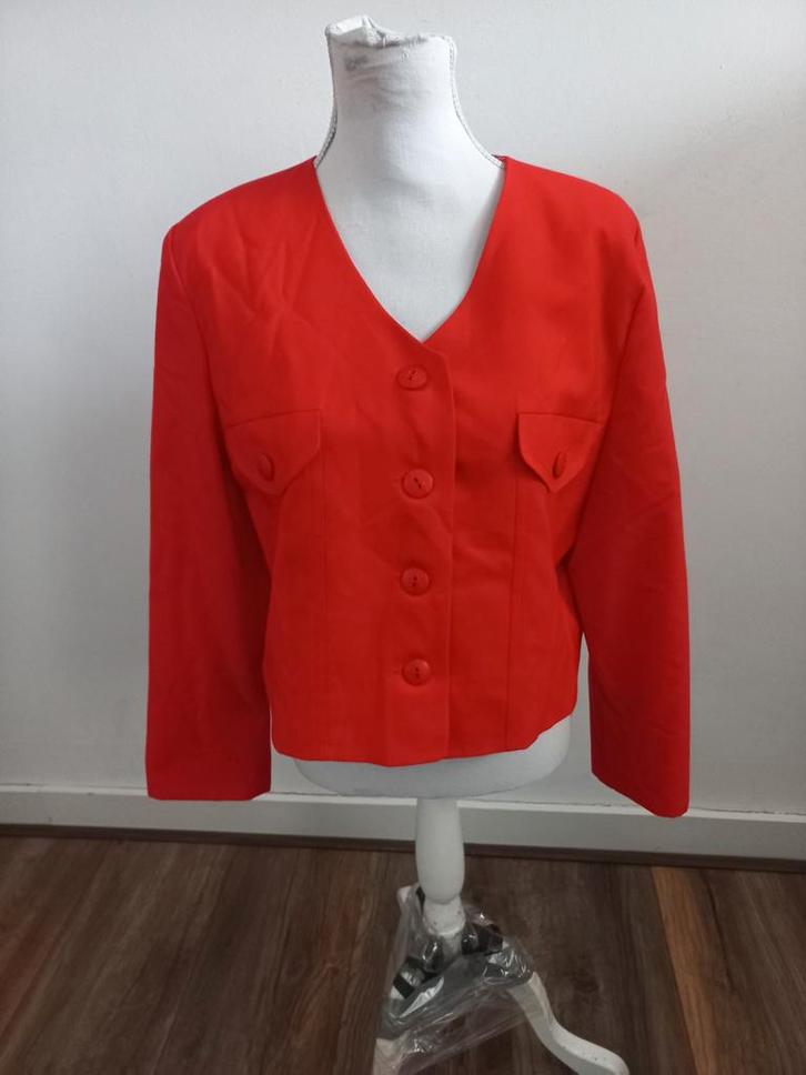 Prachtige vintage rode blazer van Jacques Vert, maat 42, Kleding | Dames, Jassen | Zomer, Zo goed als nieuw, Maat 42/44 (L), Rood