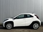 Toyota Aygo X 1.0 VVT-i MT Play 1e Eigenaar Dealer Onderhoud, Auto's, 12 maanden, Stof, 920 kg, 4 stoelen