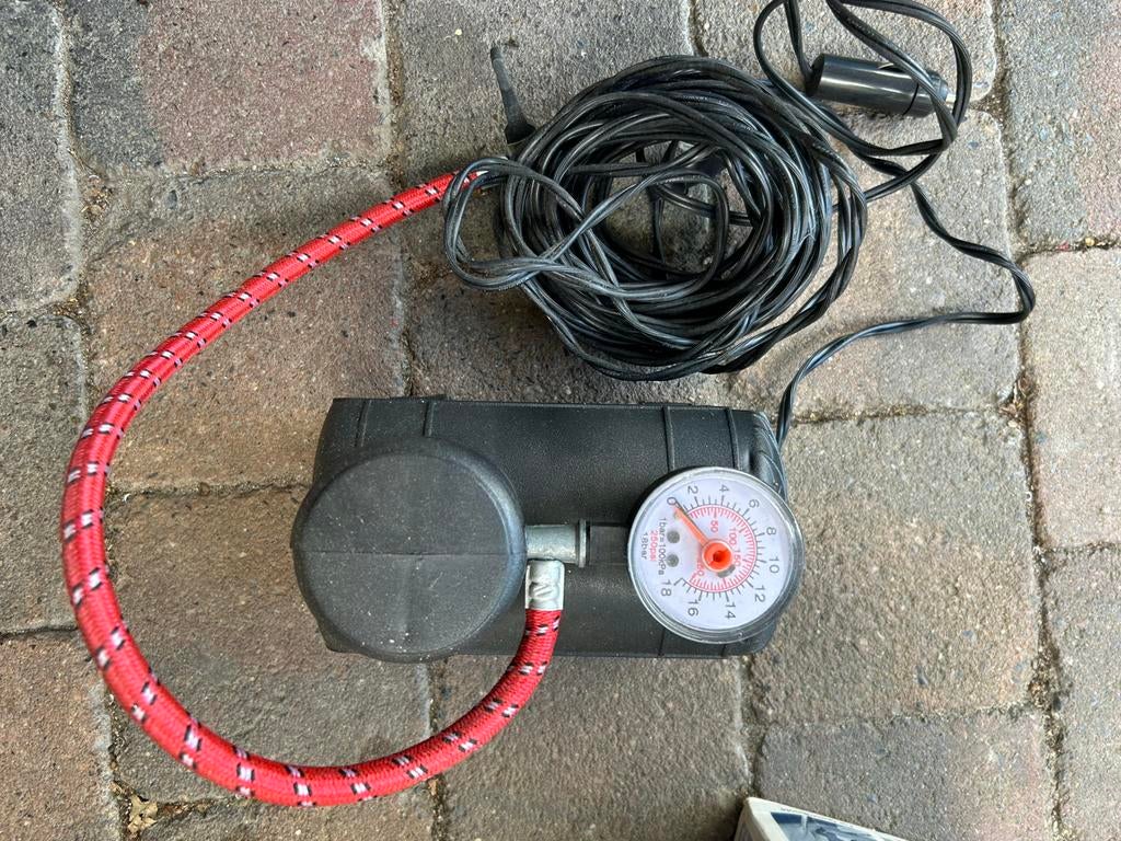 Terra-S 12V Mini-Compressor Luchtpomp met Manometer, Caravans en Kamperen, Caravan accessoires, Ophalen of Verzenden