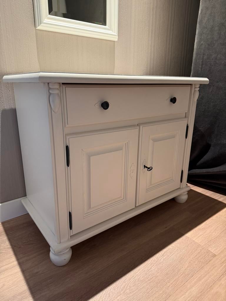 Wit halkastje met spiegel, Ophalen, Met deur(en), Eikenhout, Zo goed als nieuw