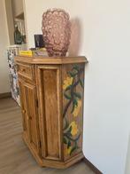 Oude houten kast met handgeschilderde bloemen, Ophalen, Zo goed als nieuw